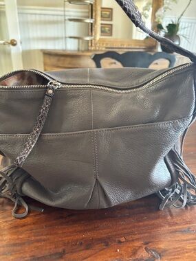 Women's Leather Fringe Shoulder Bag in Dark Gray